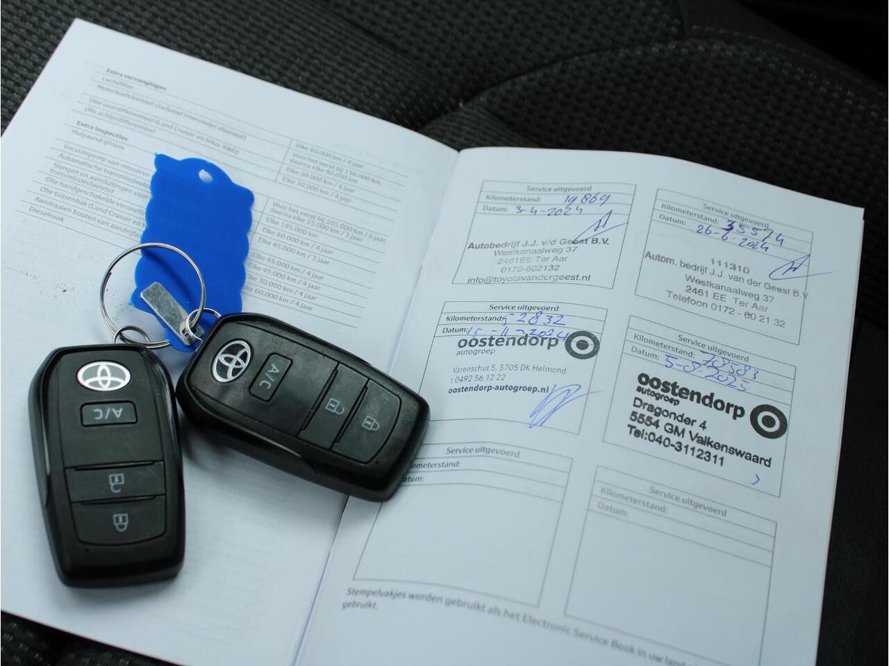 Toyota bZ4X Business 71 kWh Trekhaak, Zomer- en Winterbanden, Adaptieve Cruise en Climate Control, Carplay/Android Auto