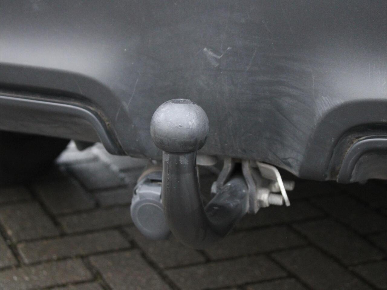 Toyota bZ4X Business 71 kWh Trekhaak, Zomer- en Winterbanden, Adaptieve Cruise en Climate Control, Carplay/Android Auto