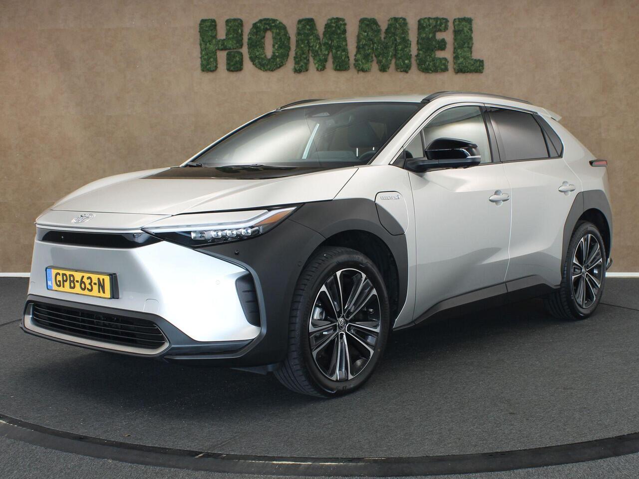 Toyota bZ4X Premium 71 kWh - ORIGINEEL NEDERLANDSE AUTO - STOELVERWARMING VOOR EN ACHTER - ELEKTRISCHE ACHTERKLEP - MEMORY SEATS - STOELVENTILATIE VOORZIJDE - JBL PREMIUM AUDIO - STUURVERWARMING - DODEHOEKDETECTIE - NAVIGATIE - 360 GRADEN CAMERA