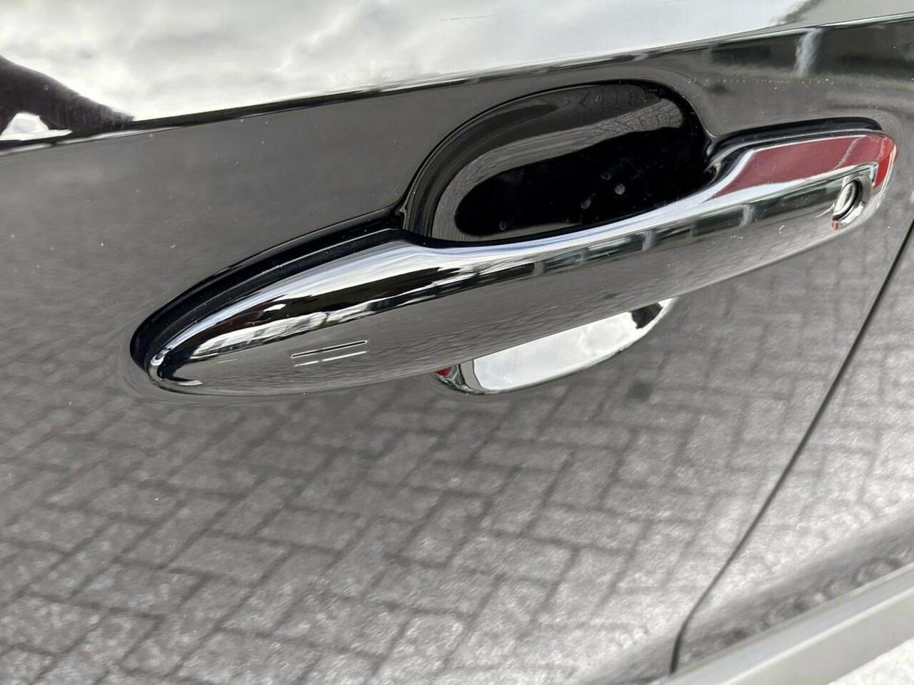 Toyota bZ4X Active 71 kWh l Rijklaar l NL-Auto