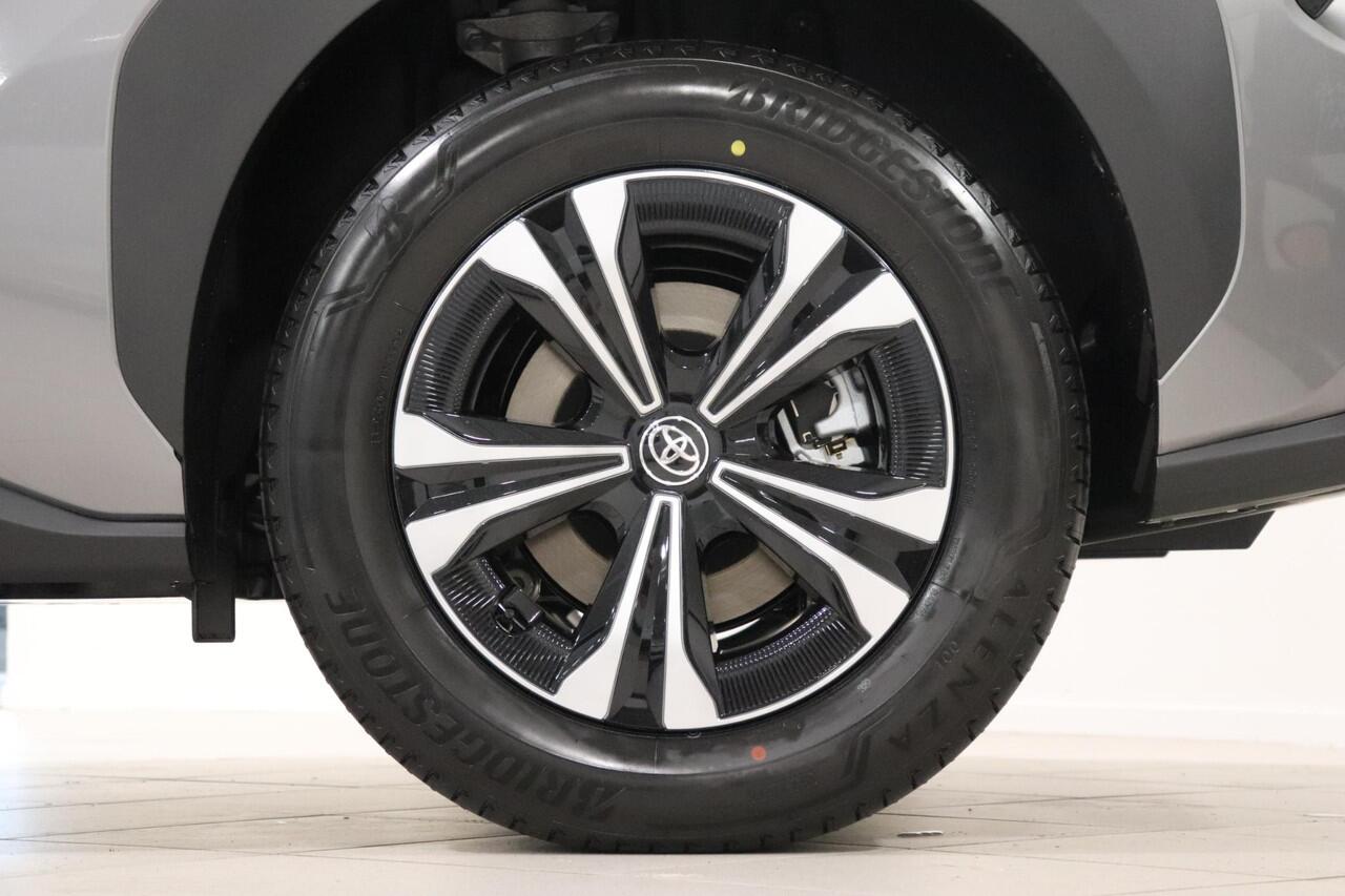 Toyota bZ4X Dynamic 71 kWh, BSM, 360 Camera, Stoel & Stuur verwarming, Parkeersensoren voor en achter!