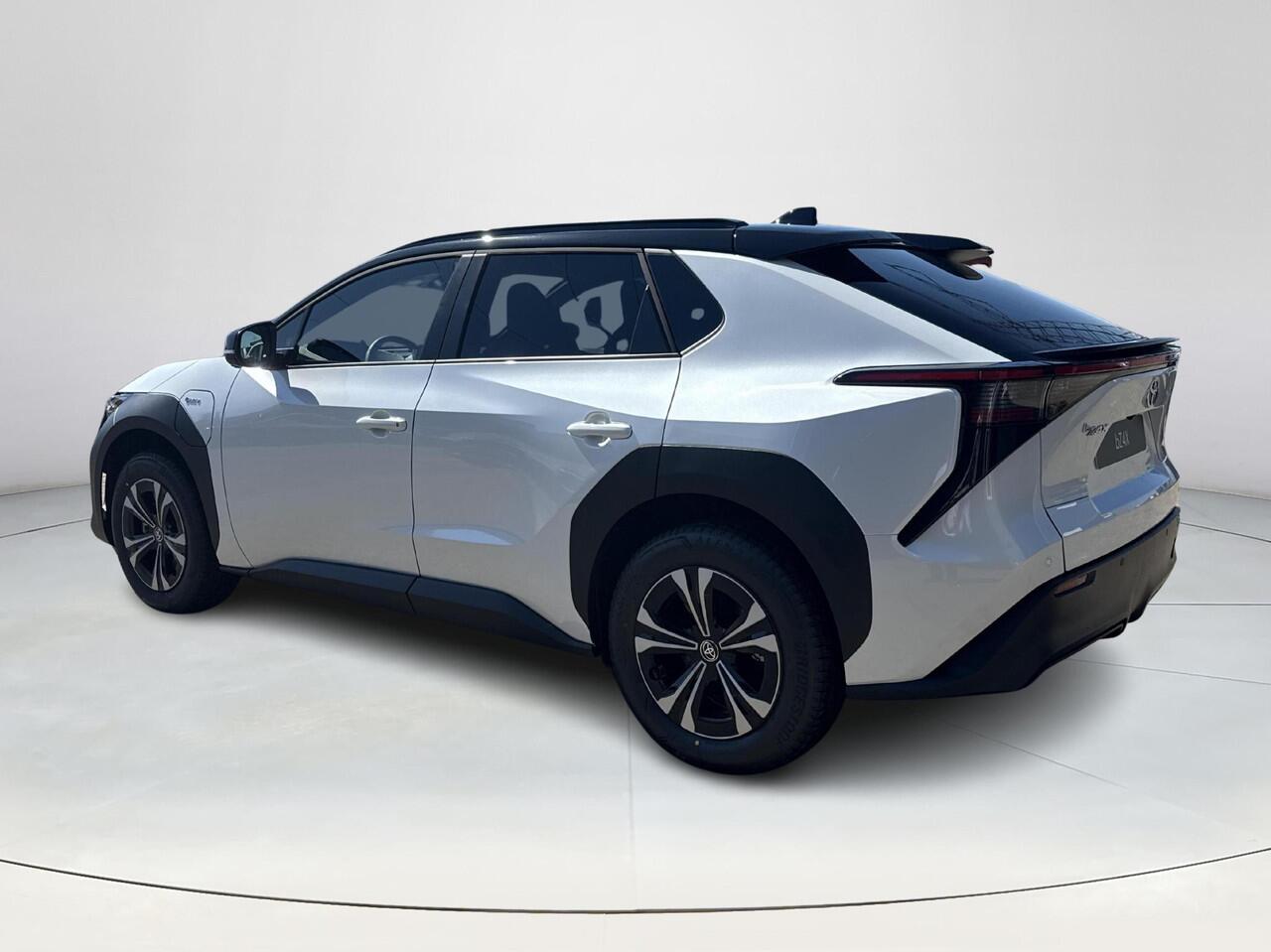 Toyota bZ4X Dynamic 71 kWh **NIEUWE AUTO/ PANORAMADAK/ DIRECT LEVERBAAR**