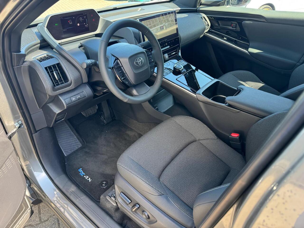 Toyota bZ4X Dynamic 71 kWh | Rijklaar