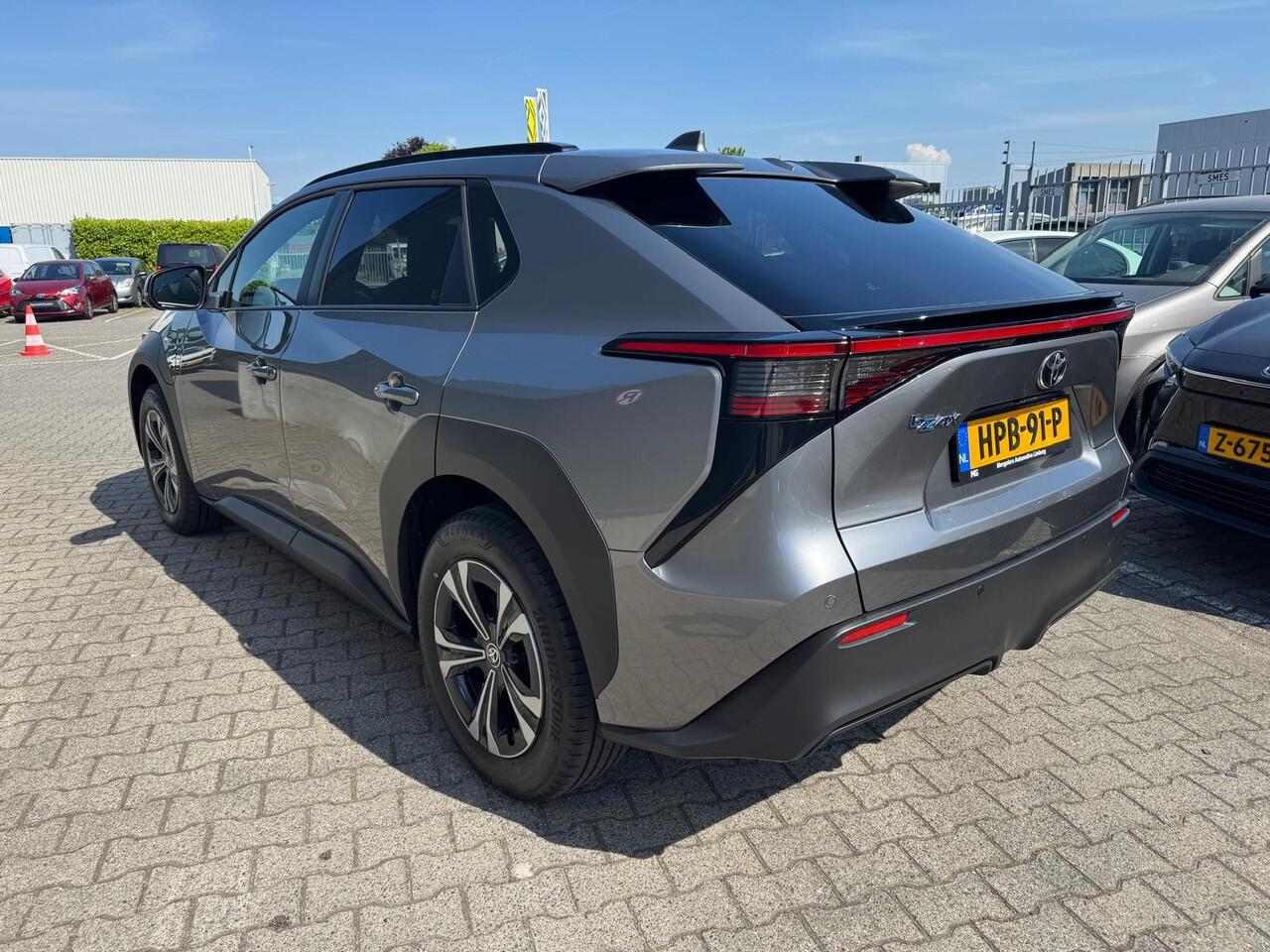 Toyota bZ4X Dynamic 71 kWh | Rijklaar