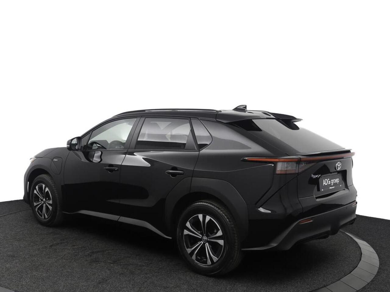 Toyota bZ4X Dynamic 71 kWh | 10 Jaar Garantie | Zeer Compleet |