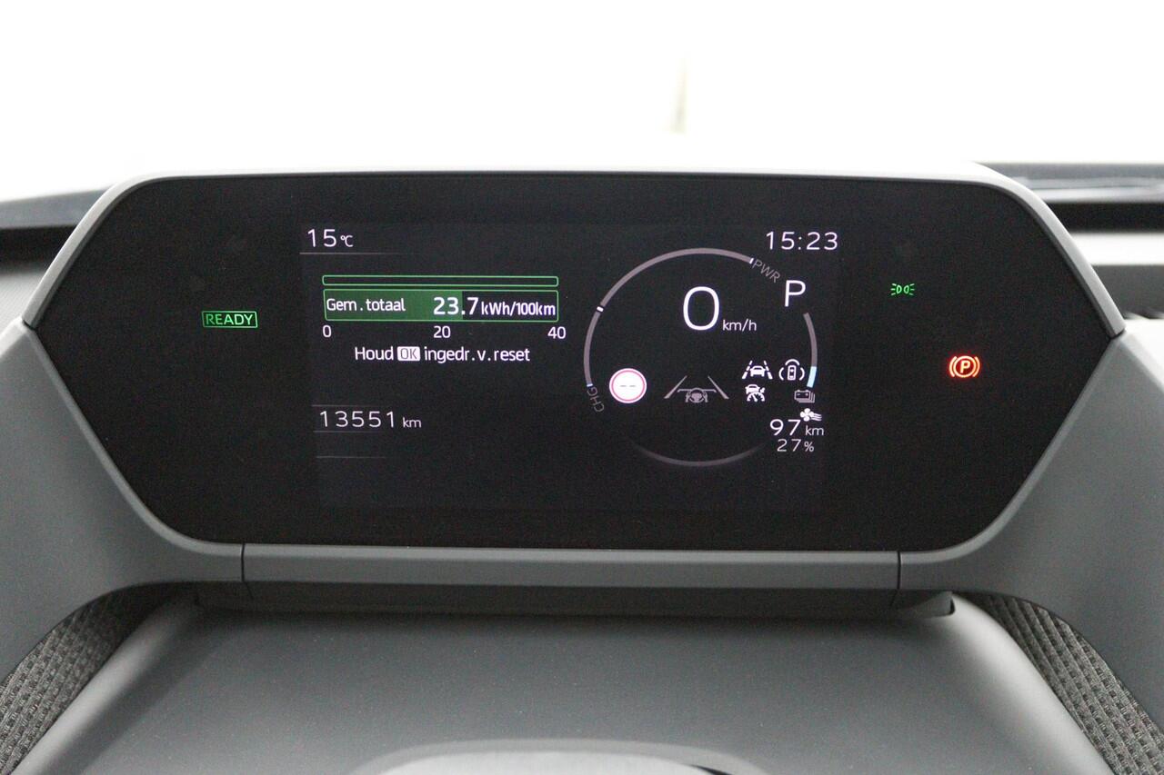 Toyota bZ4X Business Plus 71 kWh | Navigatie | 360 graden camera | Parkeersensoren en camera |