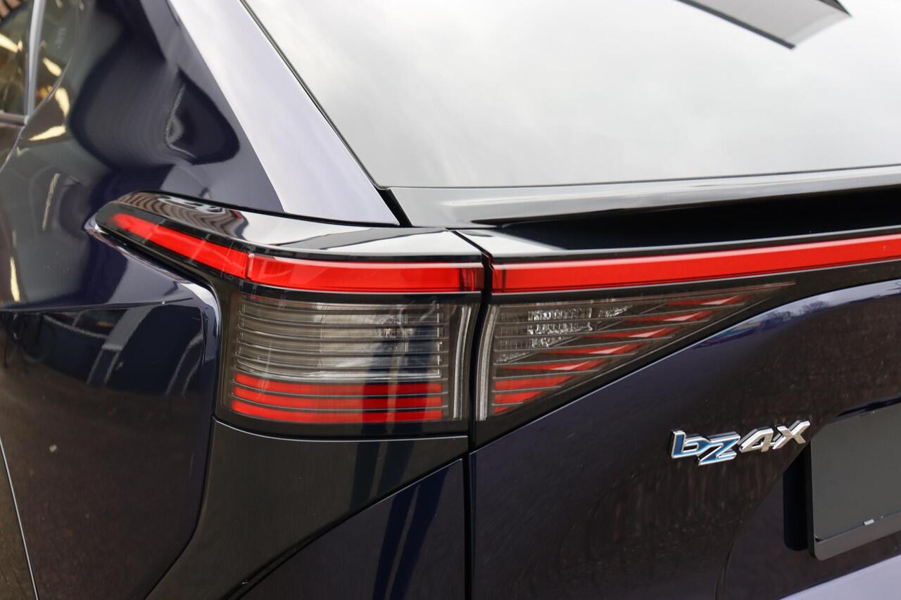 Toyota bZ4X Dynamic 73 kWh , Nieuw en direct leverbaar met ¤2.000,- voordeel