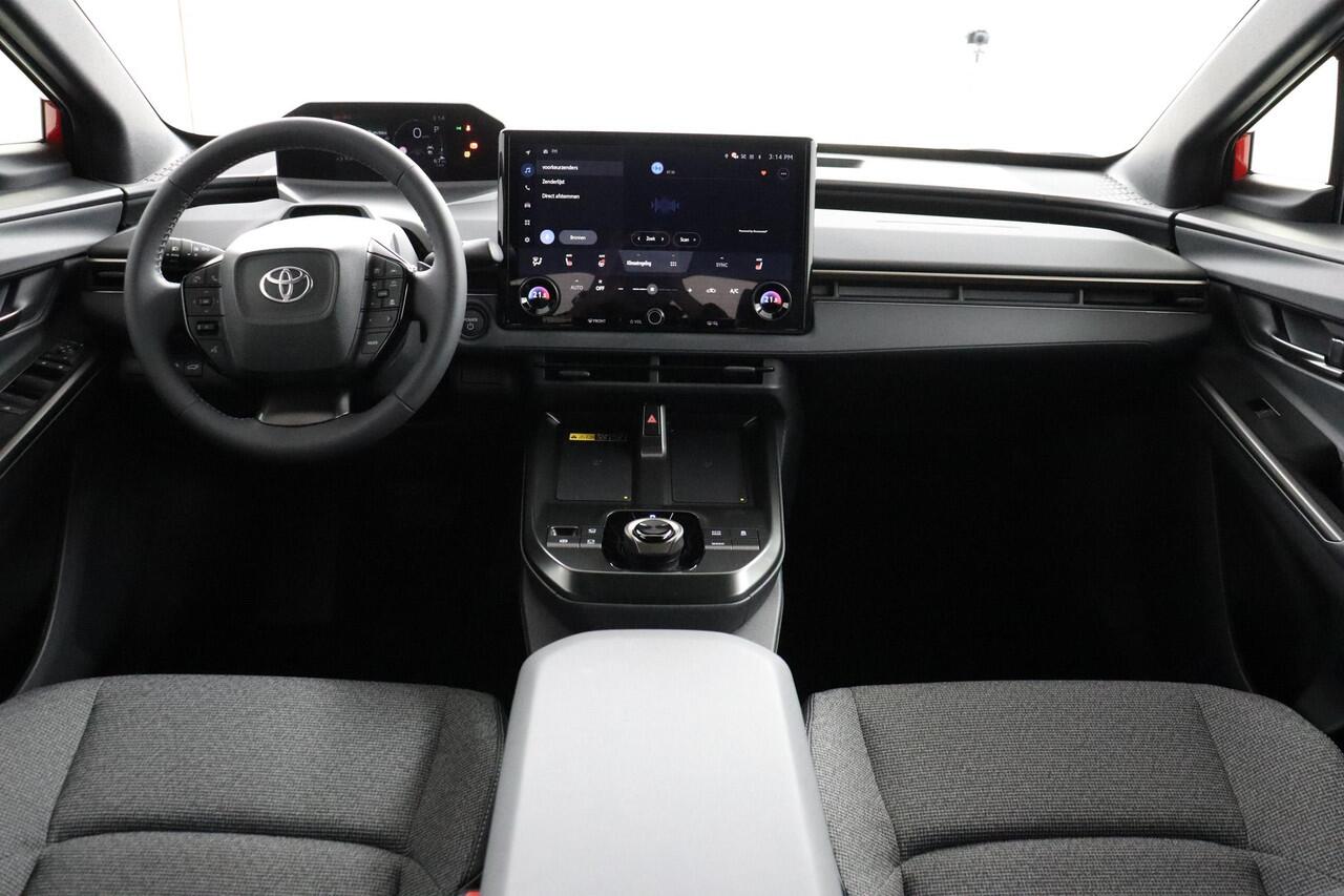 Toyota bZ4X Dynamic 73 kWh | Navigatiesysteem | 360 Camera | elek verstelbaar stoel |