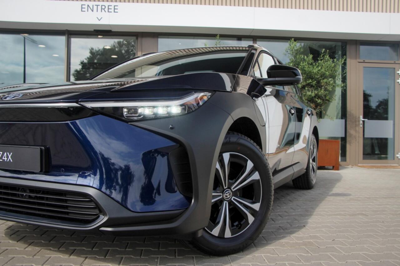 Toyota bZ4X Dynamic | 17% bijtelling | 8000,- VOORDEEL