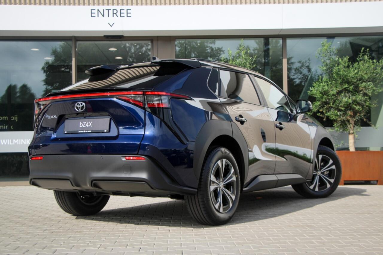 Toyota bZ4X Dynamic | 17% bijtelling | 8000,- VOORDEEL