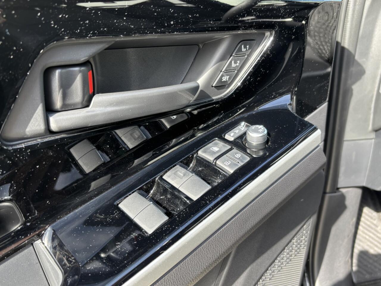 Toyota bZ4X Premium 71 kWh | Stoelverwarming en koeling |