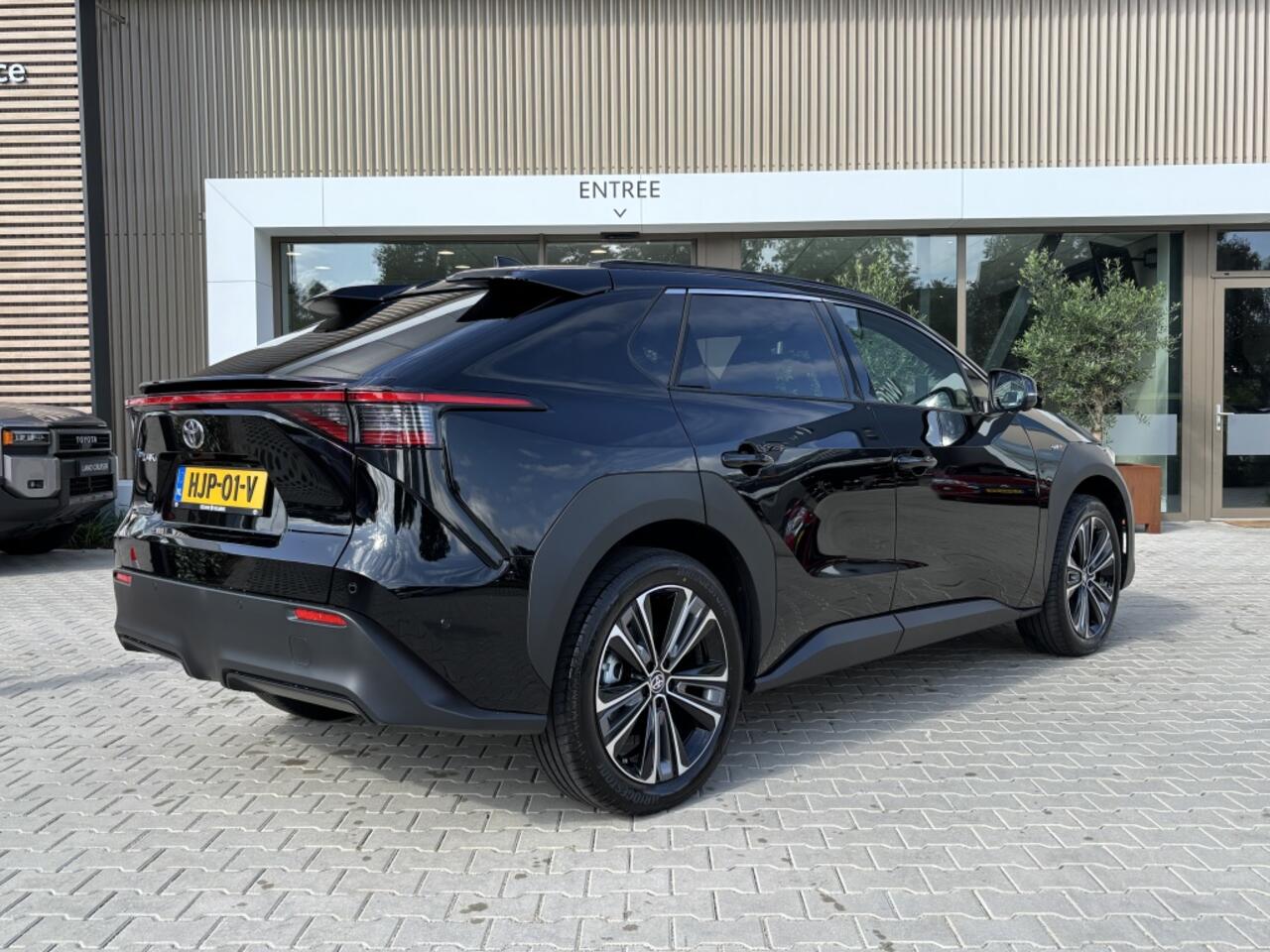 Toyota bZ4X Premium 71 kWh | Stoelverwarming en koeling |