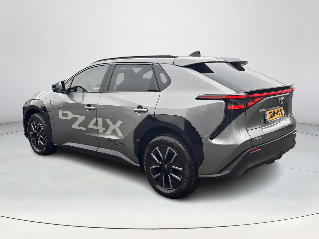 Toyota bZ4X Executive 73 kWh | Navigatie | Apple CarPlay/Android auto | Achteruitrijcamera | Elektrische achterklep