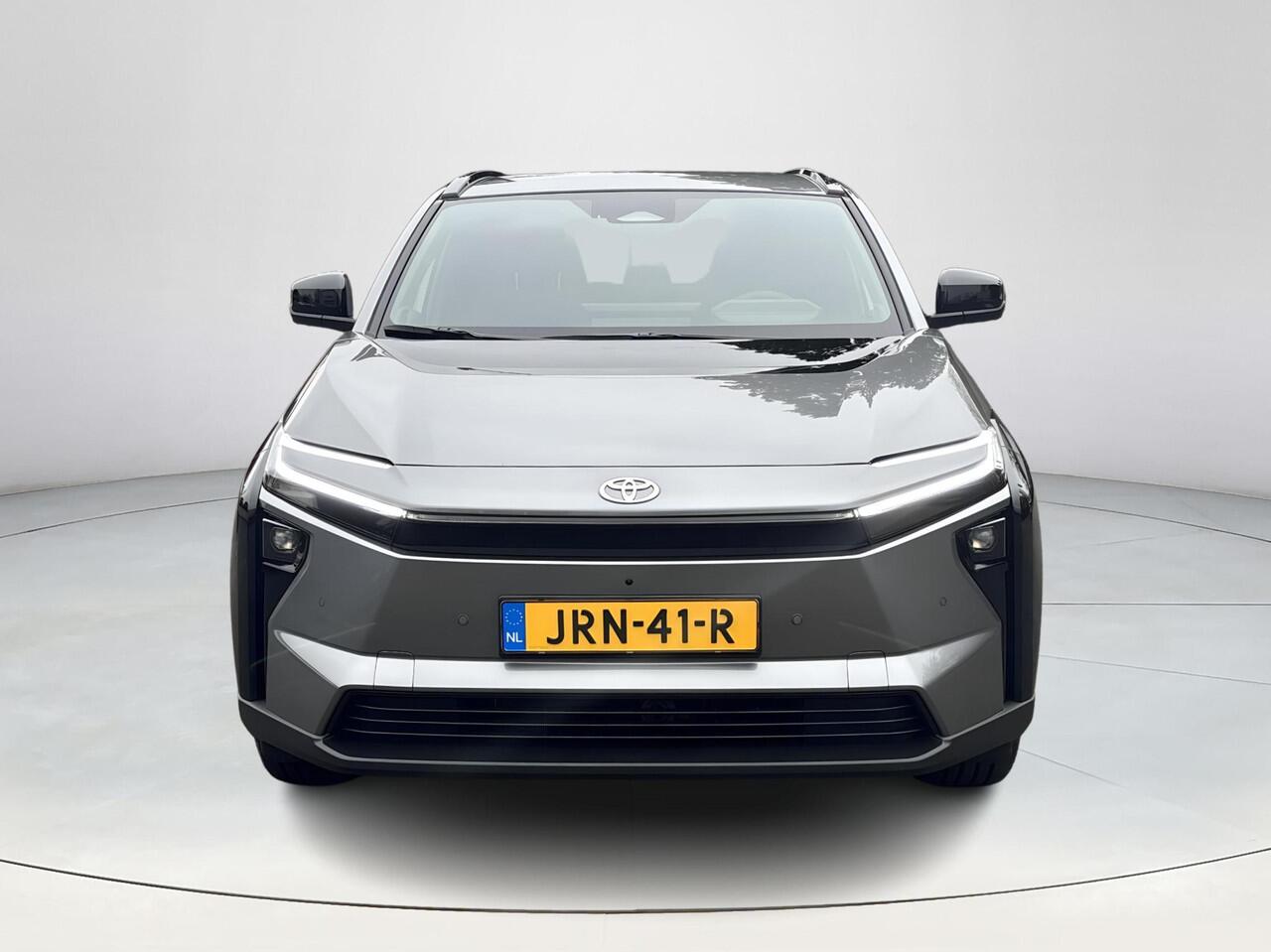 Toyota bZ4X Executive 73 kWh | Navigatie | Apple CarPlay/Android auto | Achteruitrijcamera | Elektrische achterklep