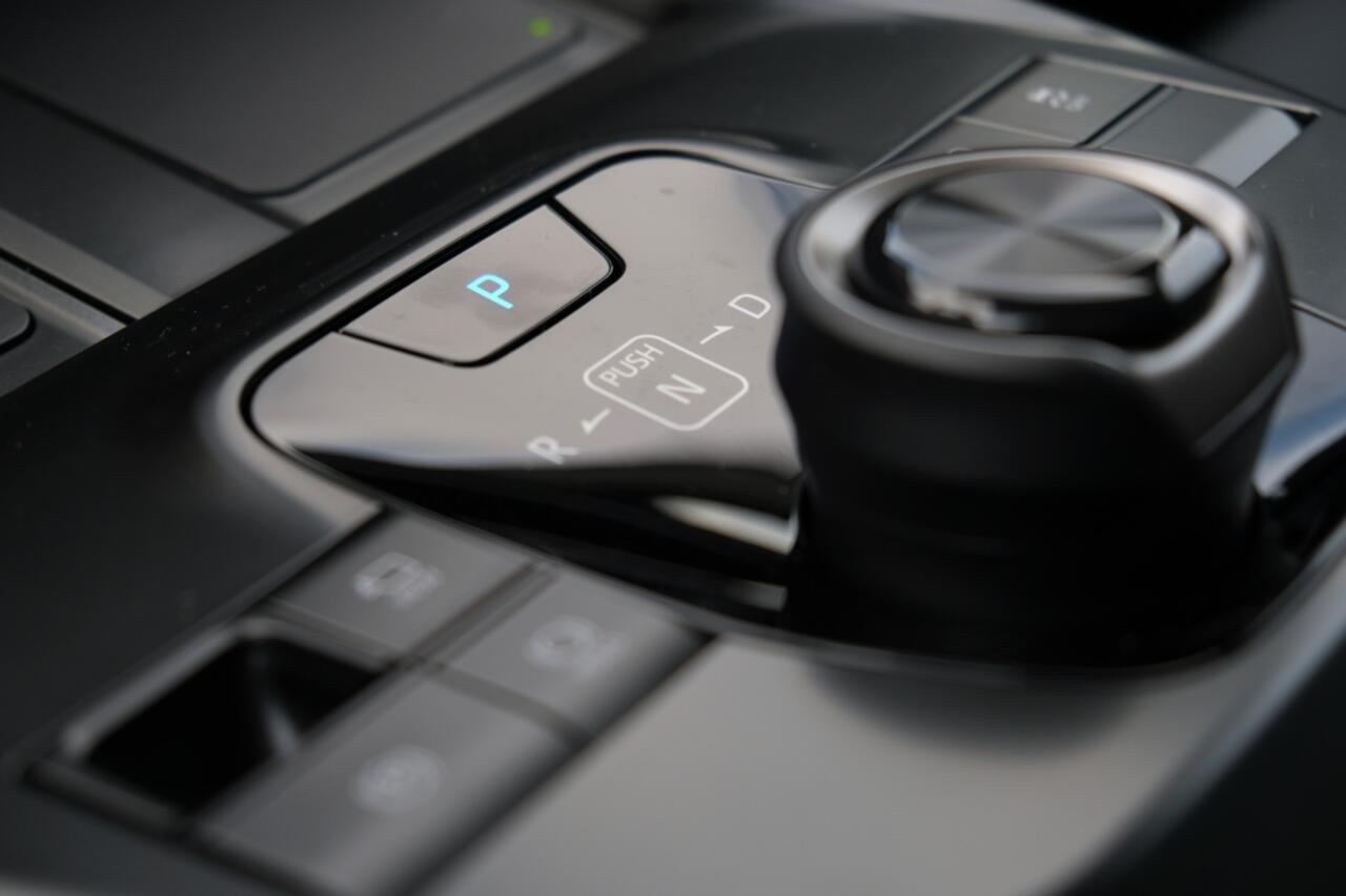 Toyota bZ4X Executive 73 kWh Automaat | Apple carplay / Android