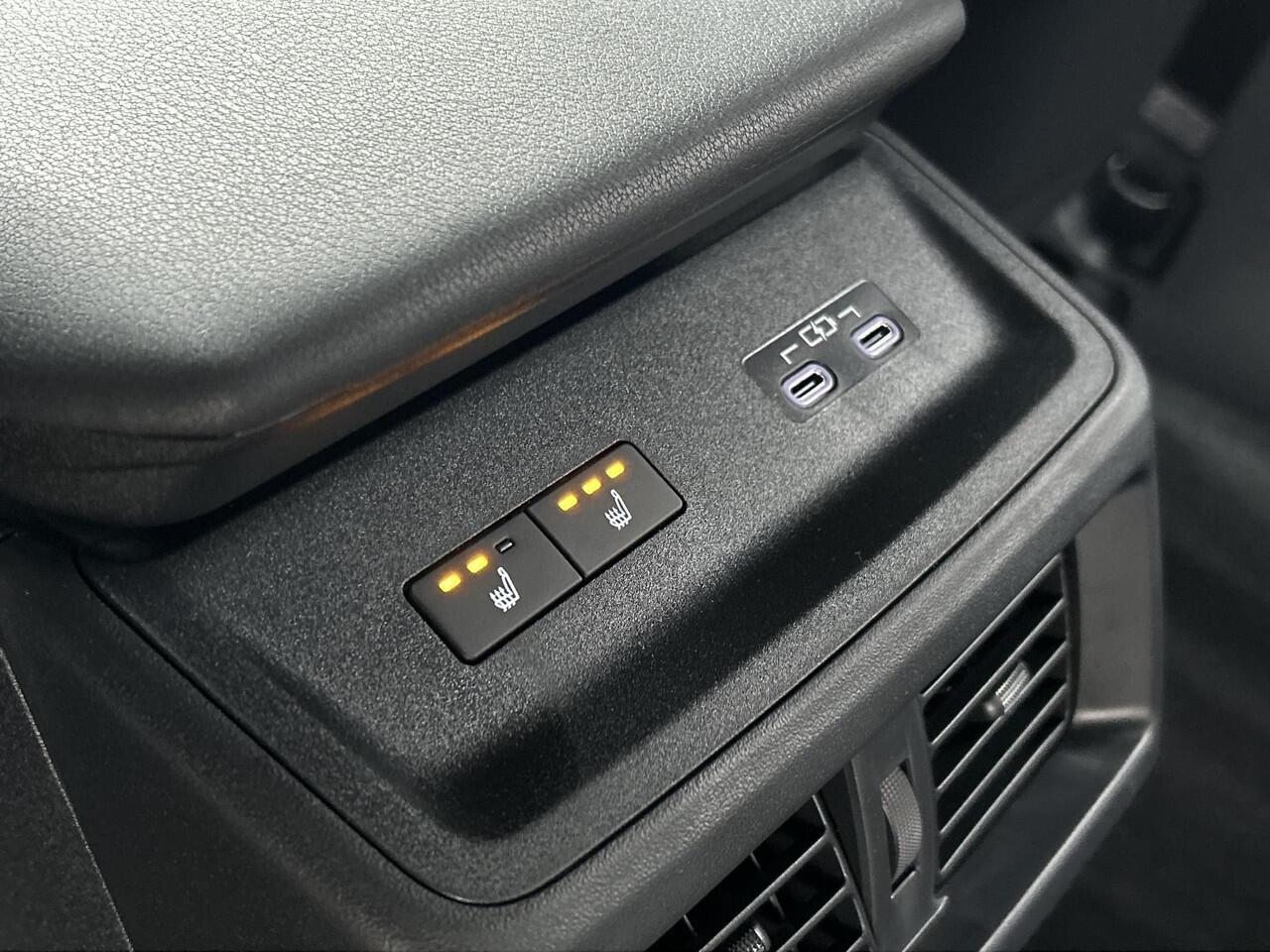 Toyota bZ4X Executive 73 kWh **LEDER/ JBL/ STOELVERWARMING- EN VENTILATIE/ 360 CAMERA/ DODEHOEK DETECTIE/ GARANTIE**