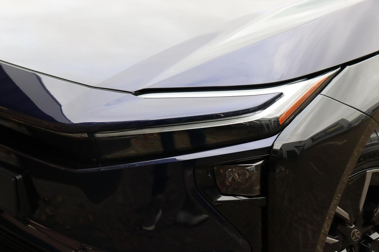 Toyota bZ4X Dynamic 73 kWh , Nieuw en direct leverbaar met ¤2.000,- inruilvoordeel