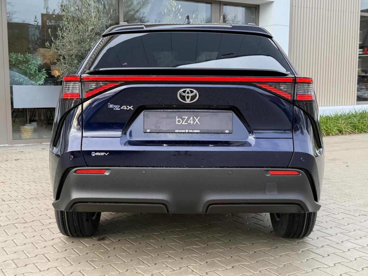 Toyota bZ4X Dynamic 73,1 kWh | MY 26 | Warmtepomp | bliss | El. achterklep