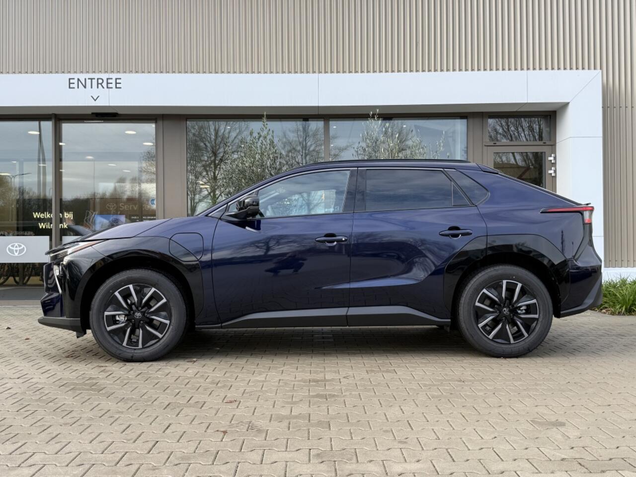Toyota bZ4X Dynamic 73,1 kWh | MY 26 | Warmtepomp | bliss | El. achterklep