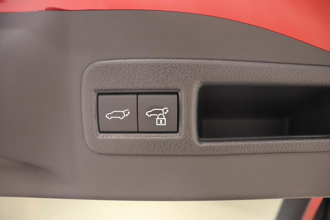 Toyota bZ4X Dynamic 73 kWh, 2.000,- inruilpremie, BSM, Sensoren, Stoel & Stuur verwarming, Apple Carplay/Android Auto!