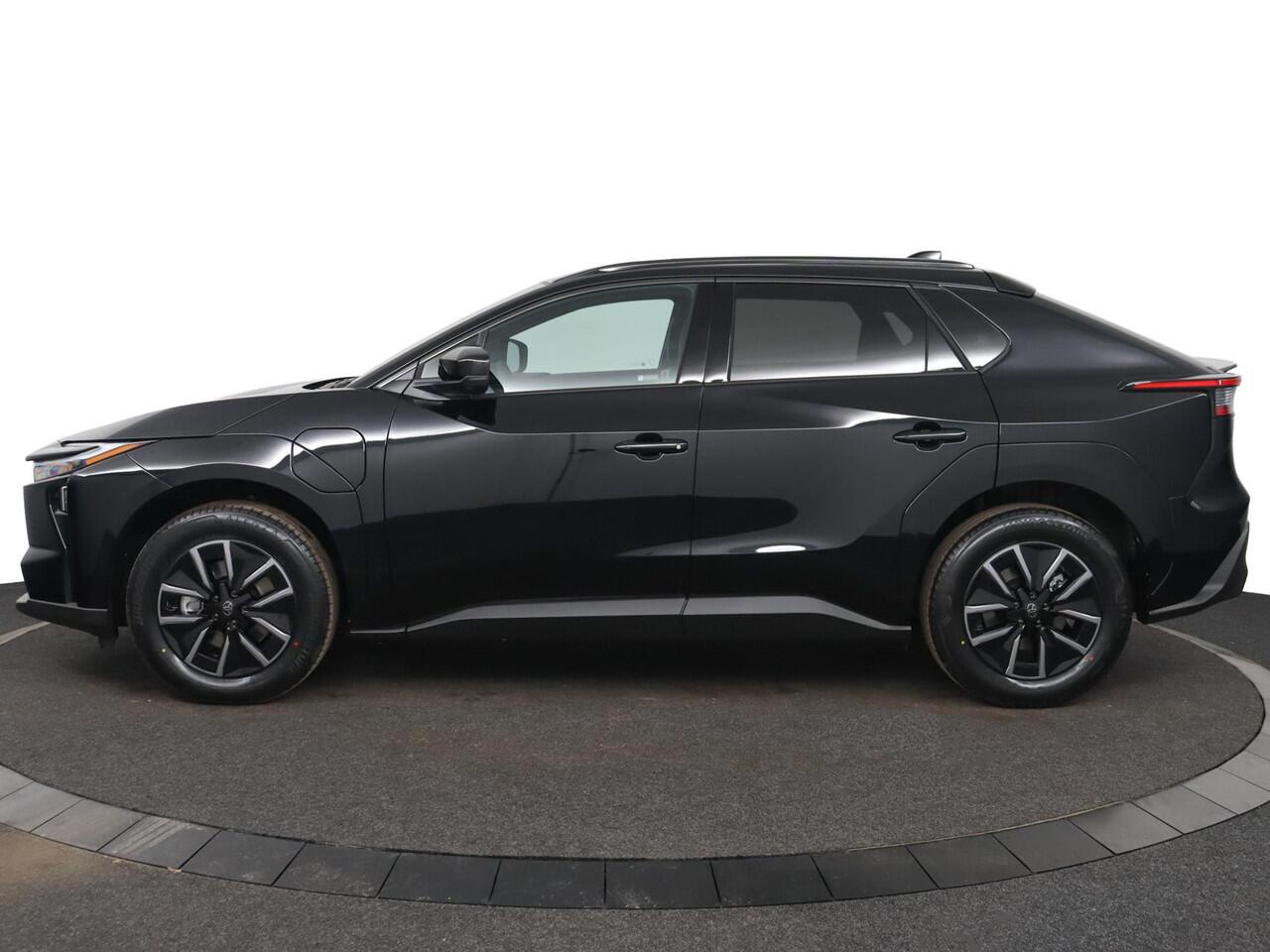 Toyota bZ4X Dynamic 73 kWh | Apple Carplay/Android Auto | Stoel/Stuurverwarming | 360Camera | Elektrische Achterklep |