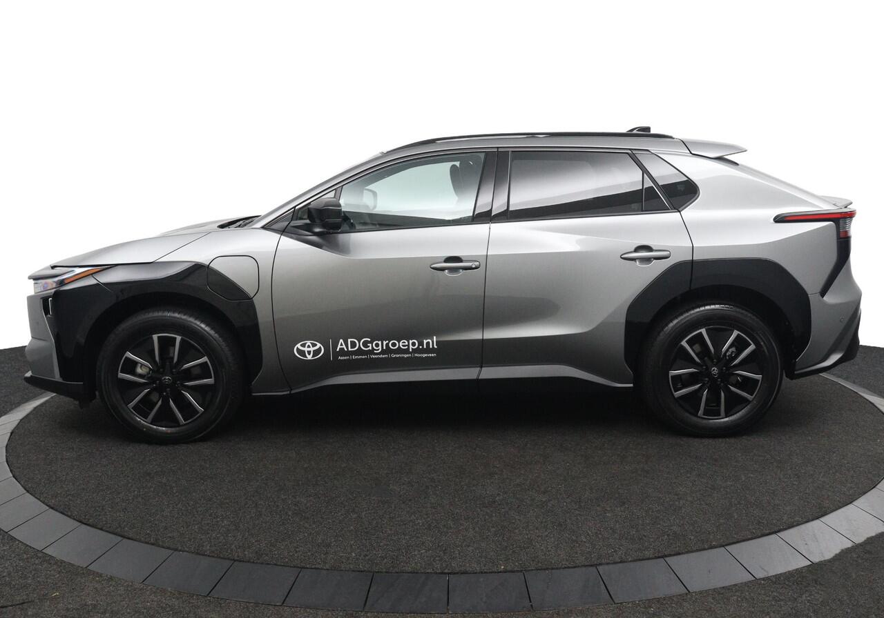 Toyota bZ4X Executive 73 kWh | Lederen Bekleding | Memory Seat | Stoel en stuurverwarming | JBL Audio | Parkeersensoren Rondom | 360 Camera |