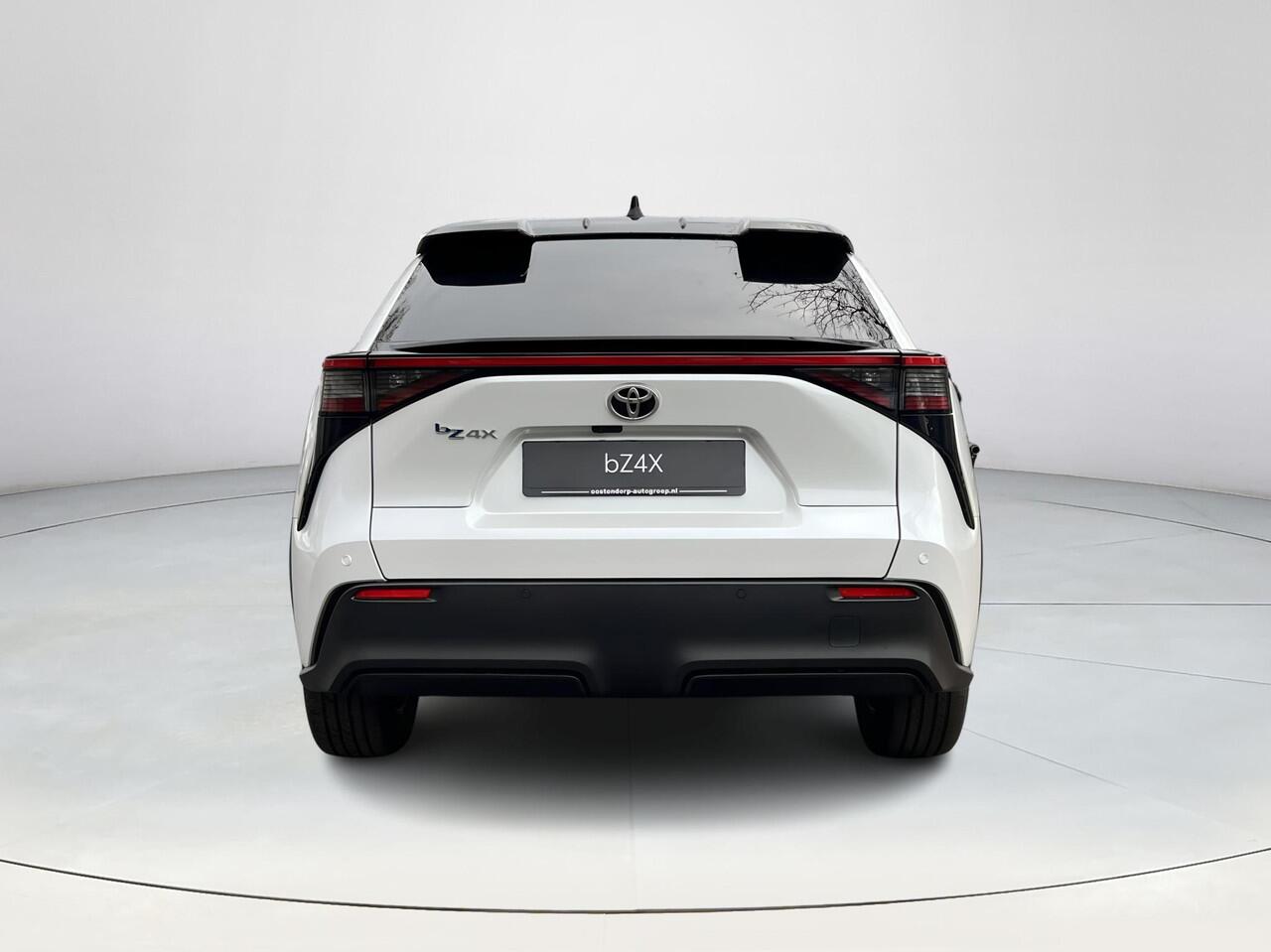 Toyota bZ4X Dynamic 71 kWh Bi-Tone | Panoramadak ¤ 7.500,- voordeel!!!