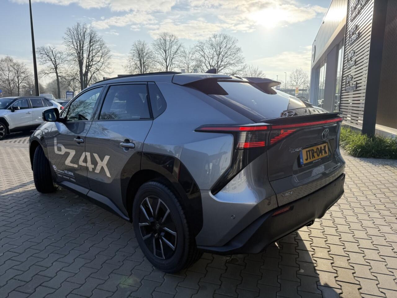 Toyota bZ4X Executive 73 kWh | JBL | Stoelverwarming V+A