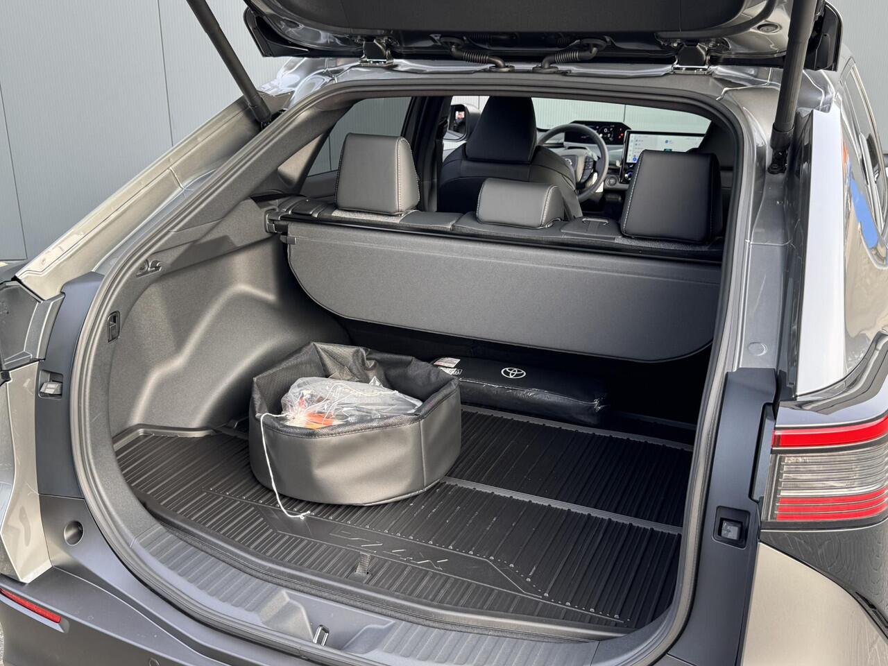 Toyota bZ4X Dynamic 73 kWh | Nieuw op voorraad |