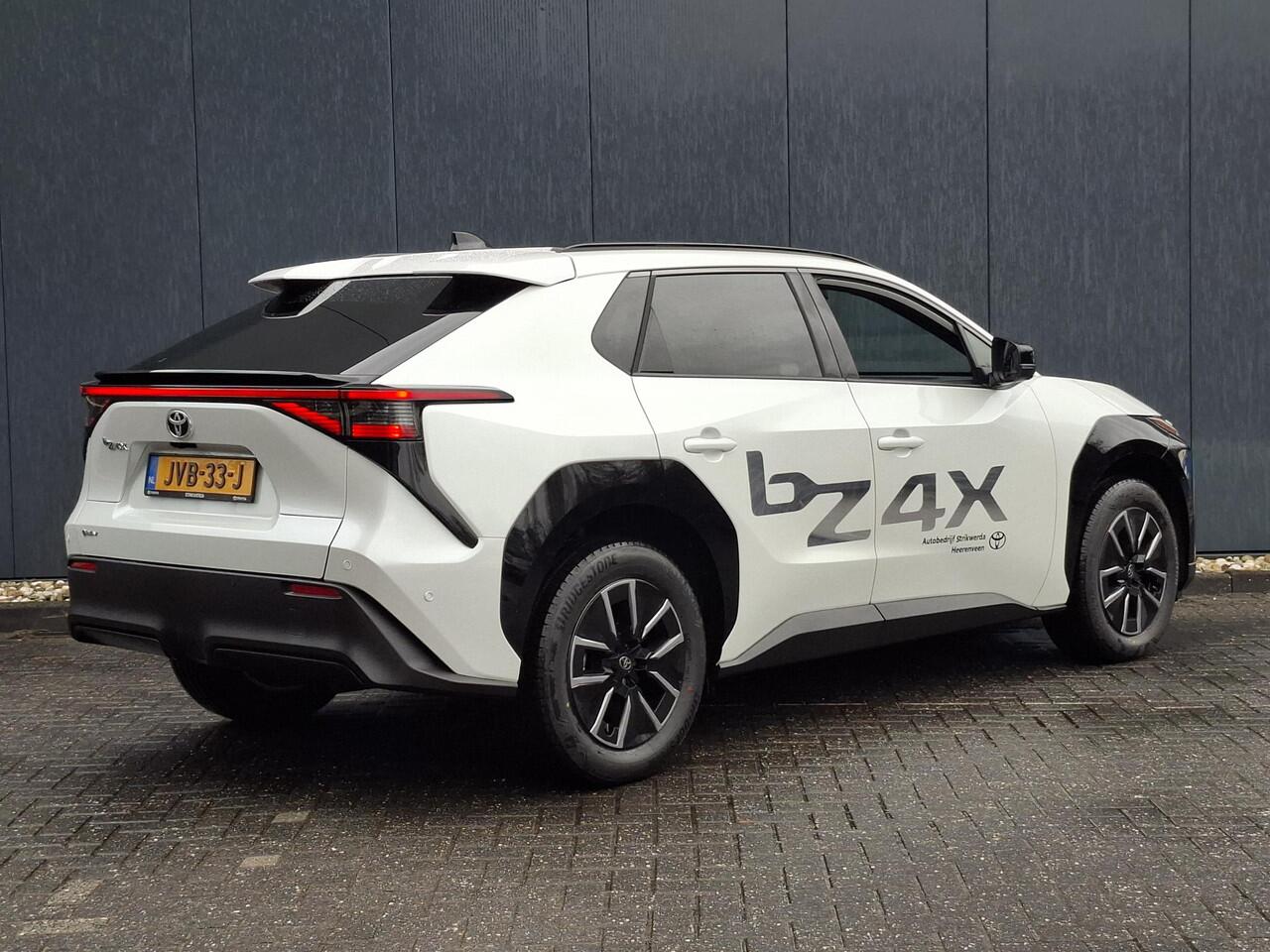 Toyota bZ4X Executive 73 kWh | Vol-leder | JBL-premium audio | Stoelventilatie | 22kW On-board charger | Infra-rood beenverwarming |