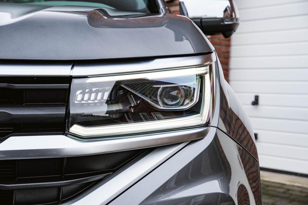 Volkswagen AMAROK 3.0 TDI V6 240PK 4-Motion Aventura ROLLO Elektr. IQ LED | Side Steps | Elek Rolkoffer | 2-zits. |