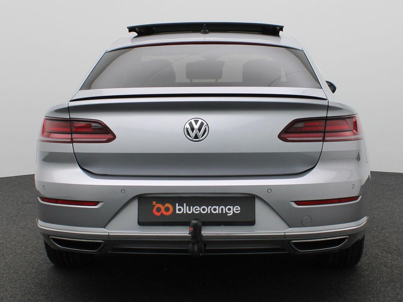 Volkswagen Arteon 1.5 TSI Business R 150PK DSG Pano-Schuifdak, Trekhaak, Achterruitrijcamera, Stoelverwarming, Adaptieve Cruise Control, Keyless, Virtual Cockpit, Elektr. Achterklep, Navigatie, 19" LM Velgen