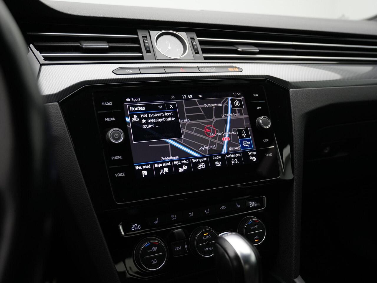 Volkswagen Arteon 2.0 TSI 272 pk DSG 4Motion Business R / R-Line | Panoramadak | Trekhaak | Adaptief onderstel | Leder/alcantara