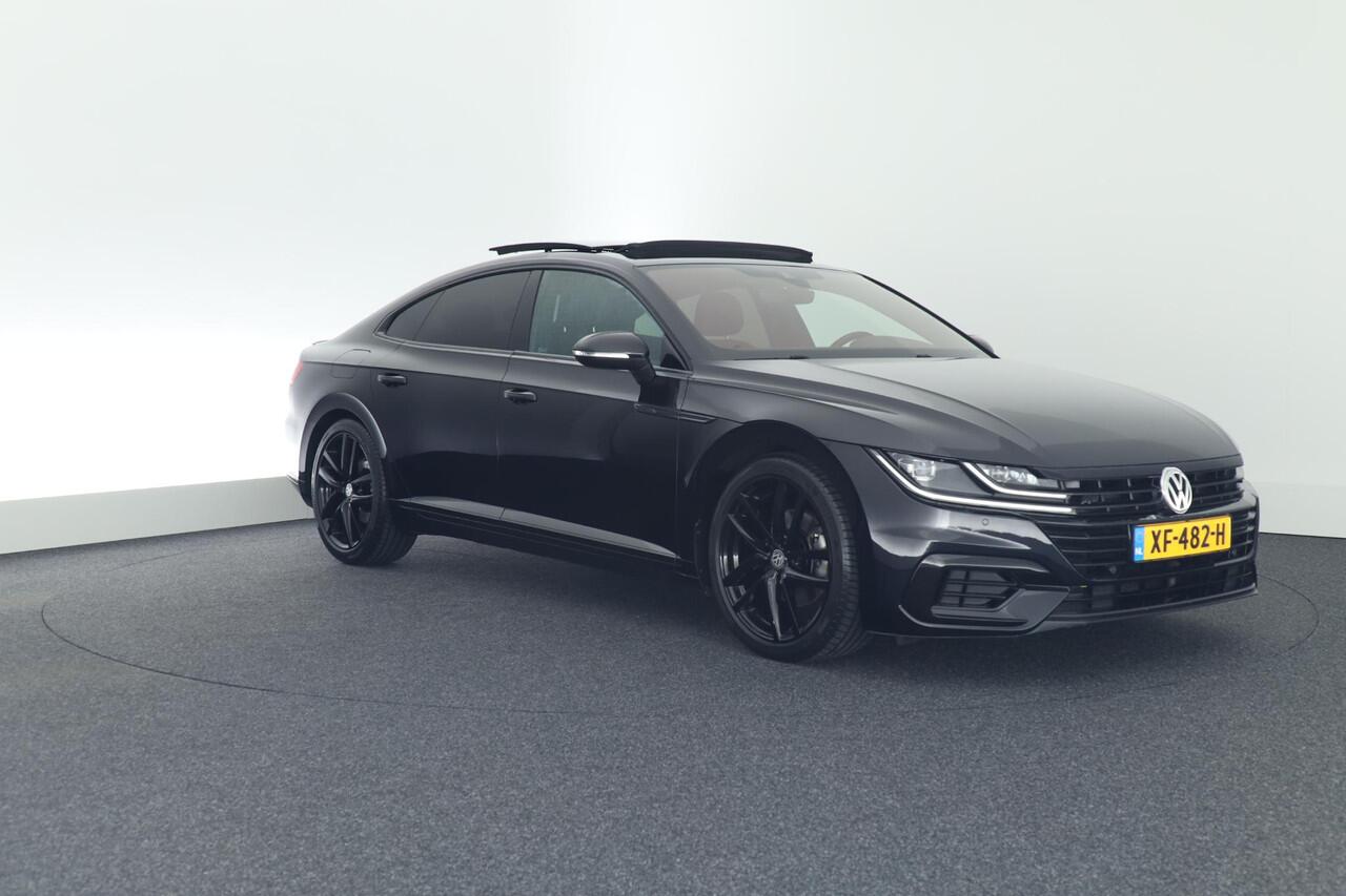 Volkswagen Arteon 1.5 TSI 150pk DSG 2x R-Line Keyless Virtual Cockpit Stoelverwarming Camera Panoramadak Navigatie