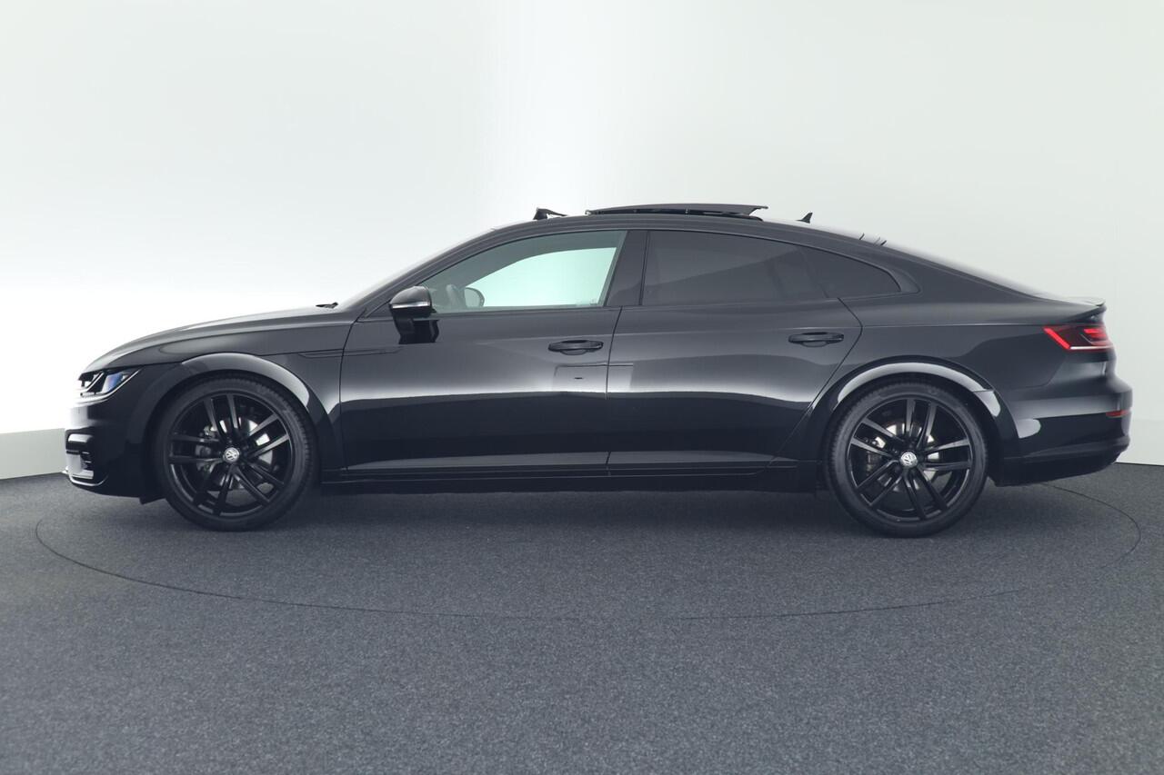 Volkswagen Arteon 1.5 TSI 150pk DSG 2x R-Line Keyless Virtual Cockpit Stoelverwarming Camera Panoramadak Navigatie