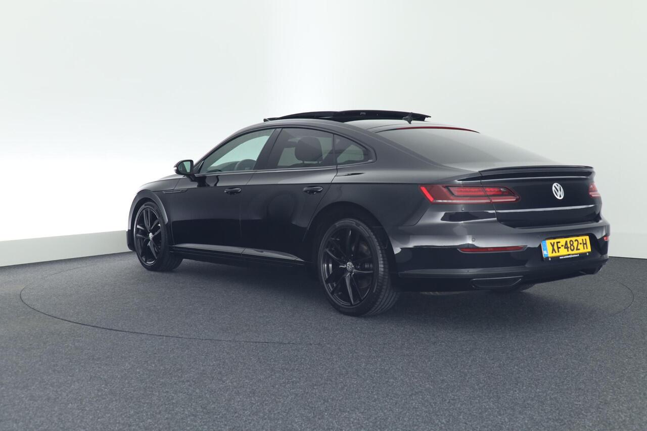 Volkswagen Arteon 1.5 TSI 150pk DSG 2x R-Line Keyless Virtual Cockpit Stoelverwarming Camera Panoramadak Navigatie