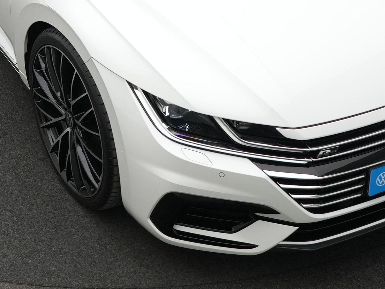 Volkswagen Arteon 1.5 TSI 150 pk DSG Business R / R-Line | Panoramadak | Leder/alcantara | Stoelverwarming | Adaptive Cruise