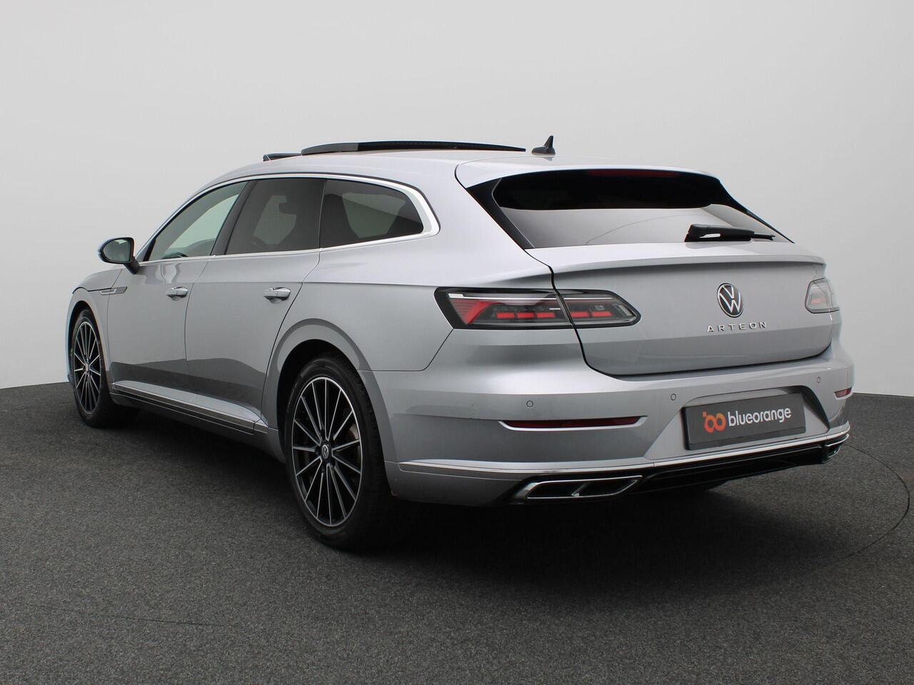 Volkswagen Arteon Shooting Brake 2.0 TSI R-Line Business+ 190PK DSG Pano-Schuifdak, 19" LM Velgen, Adaptieve Cruise, Leder, Head-Up Display, Achteruitrijcamera, Winterpakket, Memorystoel