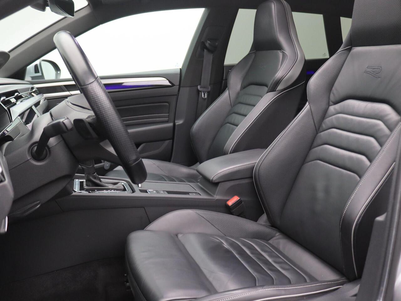 Volkswagen Arteon Shooting Brake 2.0 TSI R-Line Business+ 190PK DSG Pano-Schuifdak, 19" LM Velgen, Adaptieve Cruise, Leder, Head-Up Display, Achteruitrijcamera, Winterpakket, Memorystoel