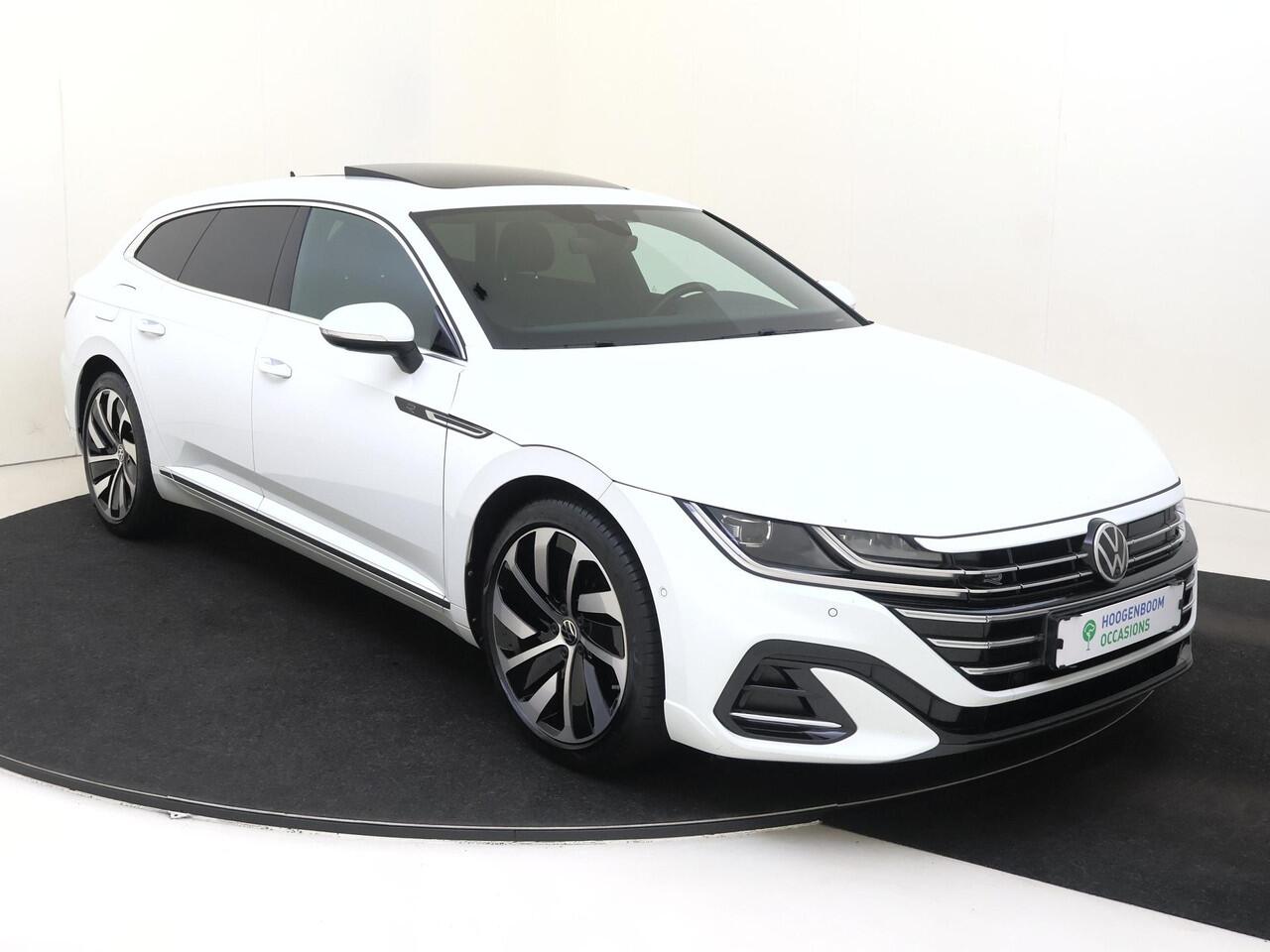 Volkswagen Arteon Shooting Brake 1.4 TSI eHybrid R-Line Business+ | SoH 98% | Panoramadak | 360 camera | Head-up display | Keyless | Adaptieve demping | Dodehoek detectie | Parkeerassistent | Stoelverwarming voor en achter |