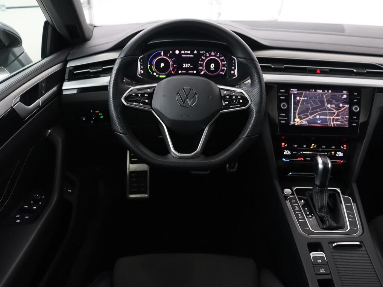 Volkswagen Arteon 1.4 TSI eHybrid R-Line Business | Panoramadak | Trekhaak wegklapbaar | Camera | Stoel & Stuurverwarming | Adaptive Cruise | Carplay | Elektrische achterklep