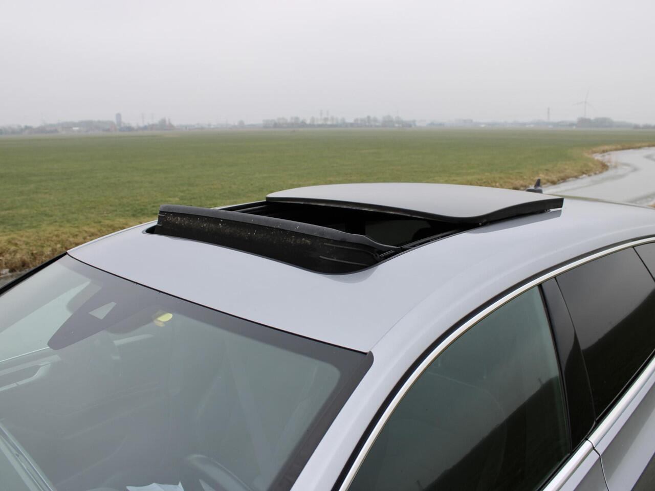 Volkswagen Arteon Shooting Brake 1.4 TSI eHybrid R-Line Business+ Pano Matrix LED ACC 19"