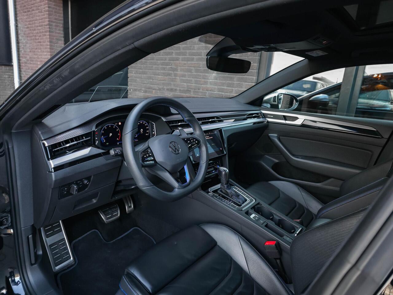 Volkswagen Arteon Shooting Brake R 2.0 TSI 320pk 4M | 20" | Pano | H/K | Topv. | Trekh. | HUD | Memo | Side | DCC |