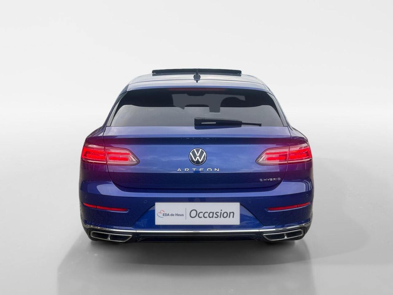 Volkswagen Arteon Shooting Brake 1.4 TSI eHybrid R-Line Business+ | Panorama Dak | Stoel Verwarming | Trekhaak | Camera | Apple Carplay/Android Auto | Full Led | DAB | Cruise Control | Climate Control