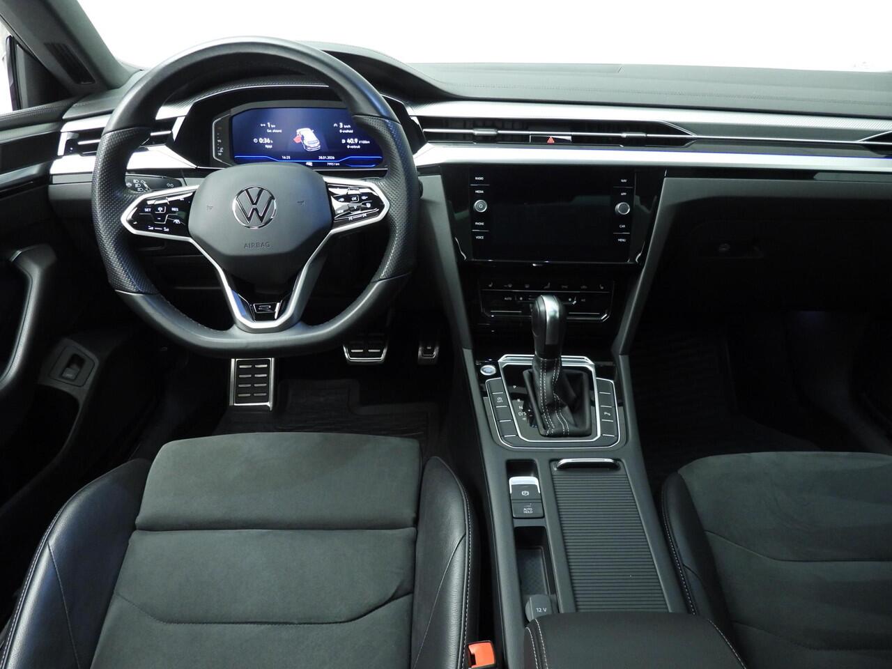 Volkswagen Arteon Shooting Brake 2.0 TSI R-Line Business+ 190PK | Pano | Camera