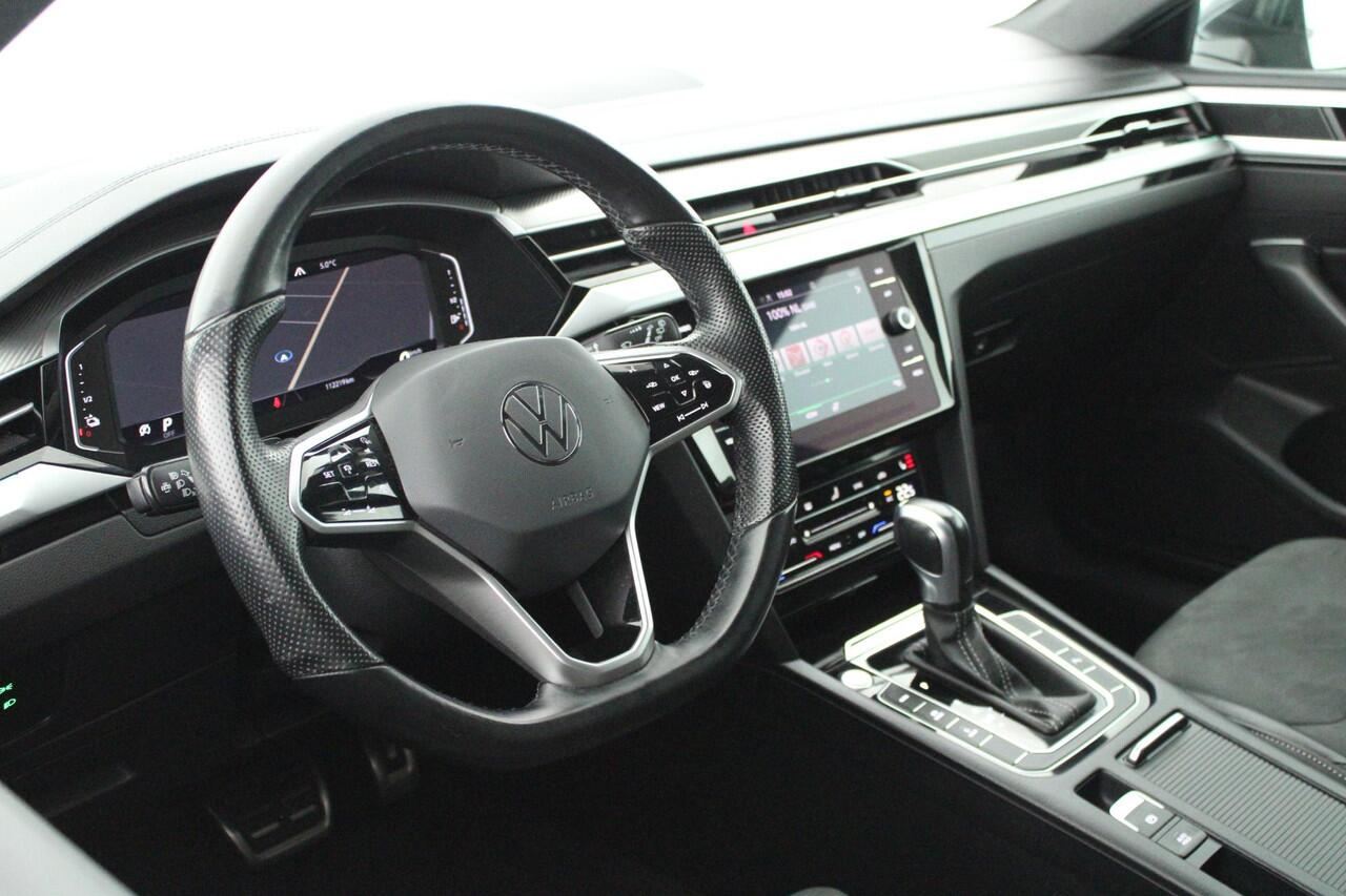 Volkswagen Arteon Shooting Brake 1.4 TSI eHybrid 218pk R-Line Business+ Panoramadak DCC Camera Stuurverwarming Virtual Cockpit Navigatie