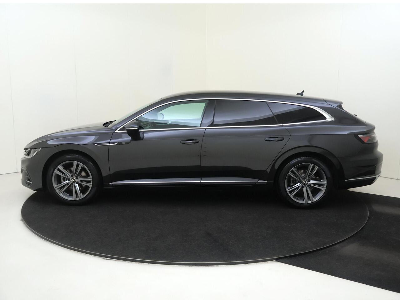 Volkswagen Arteon Shooting Brake 1.4 TSI eHybrid R-Line Business+ | SoH 90% | Trekhaak | Head-up display | Adaptieve demping | Kuipstoelen voor | Lederen bekleding | Stoel- en stuurwielverwarming | Navigatie | Dodehoek detectie |