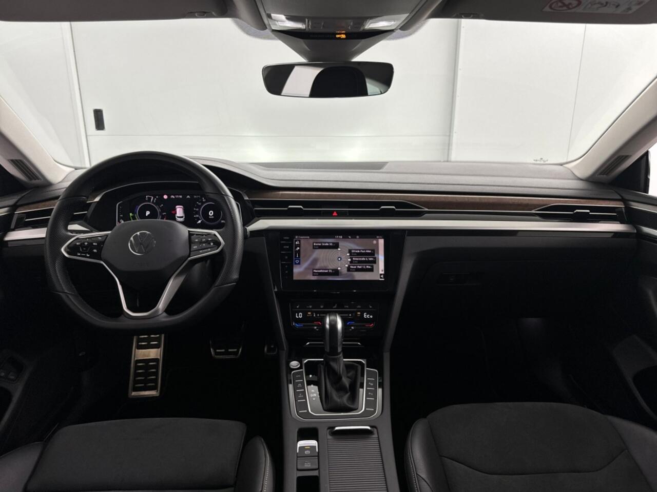 Volkswagen Arteon 1.4 TSI e-Hybrid Elegance Business + | Virtual Cockpit | Elektrische Achterklep | Elektrische Stoelen