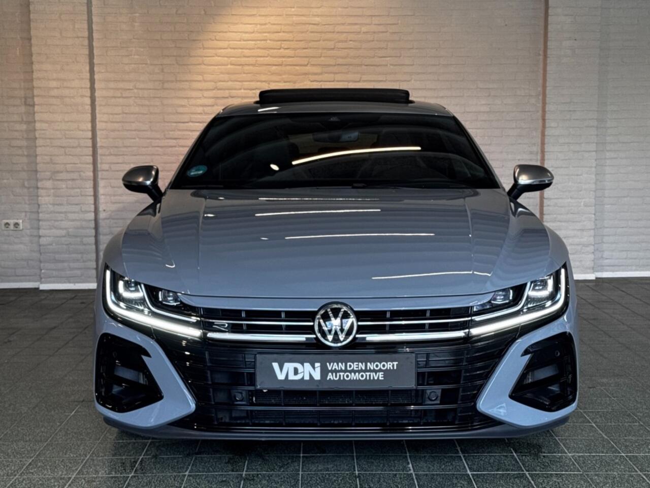 Volkswagen Arteon R 2.0 TSI 4MOTION 320pk DSG7 Pano 360 camera Leder Harman 20''