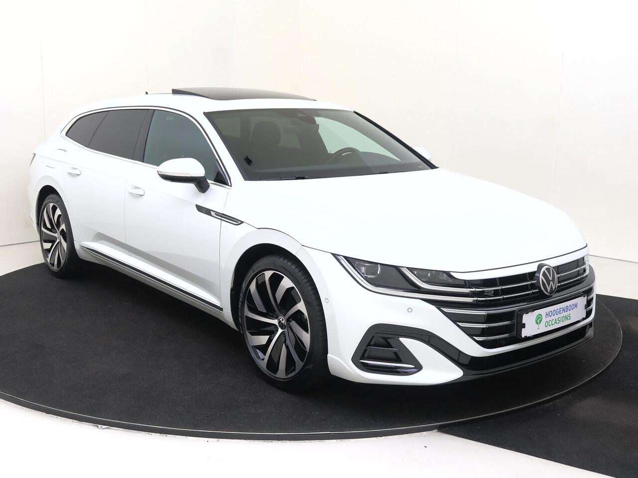 Volkswagen Arteon Shooting Brake 1.4 TSI eHybrid R-Line Business | SoH 98% | Panoramadak | 360 camera | Adaptieve demping systeem | 3-zone airco | Dodehoek detectie | Keyless | Stoel- en stuurwielverwarming | CarPlay |